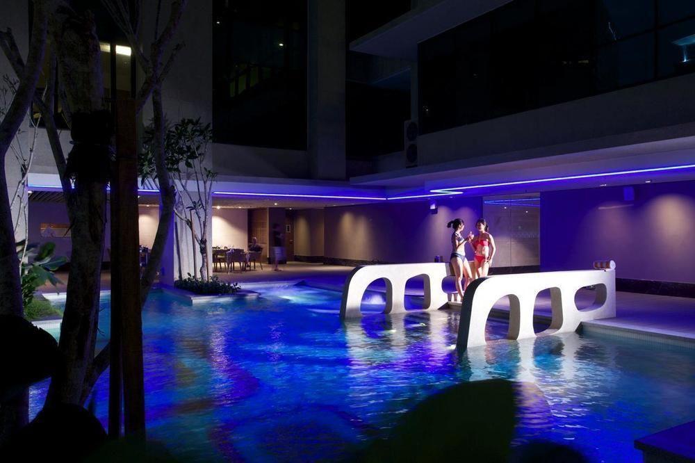 Gtower Hotel Kuala Lumpur Eksteriør billede The pool at the hotel