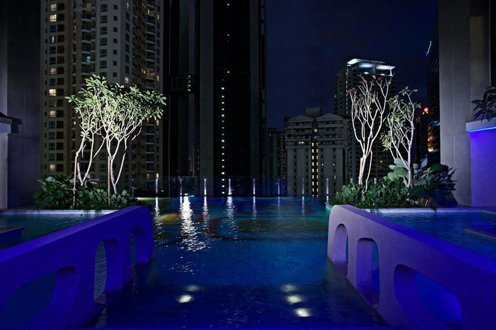 Gtower Hotel Kuala Lumpur Eksteriør billede The pool at the 39th floor