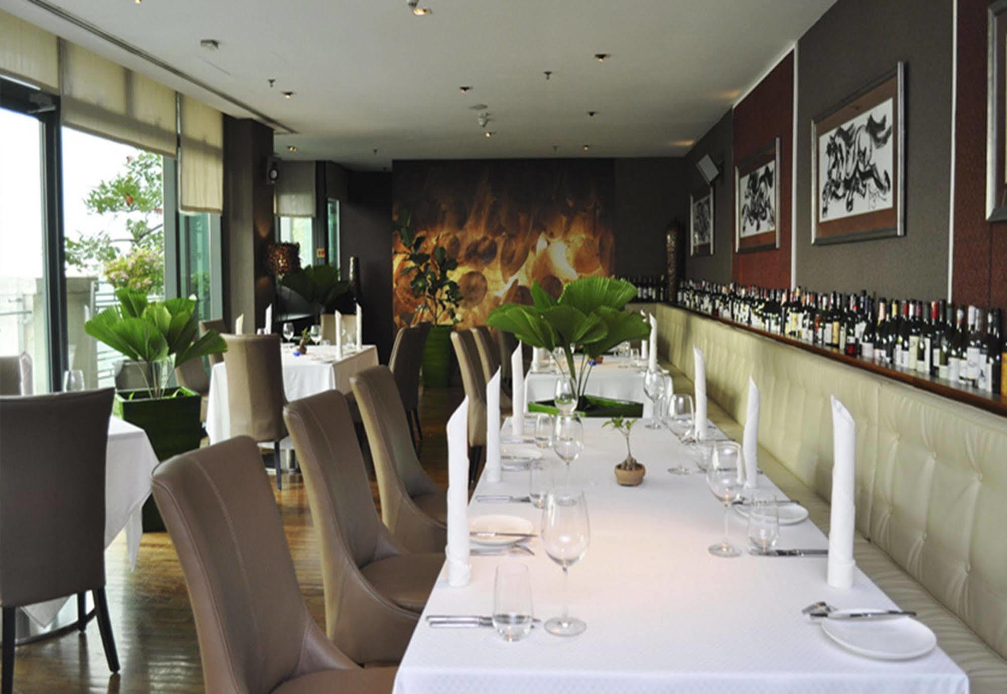 Gtower Hotel Kuala Lumpur Eksteriør billede The interior of the restaurant
